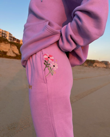 Dandy Gift Giving Lavender Sweatpants